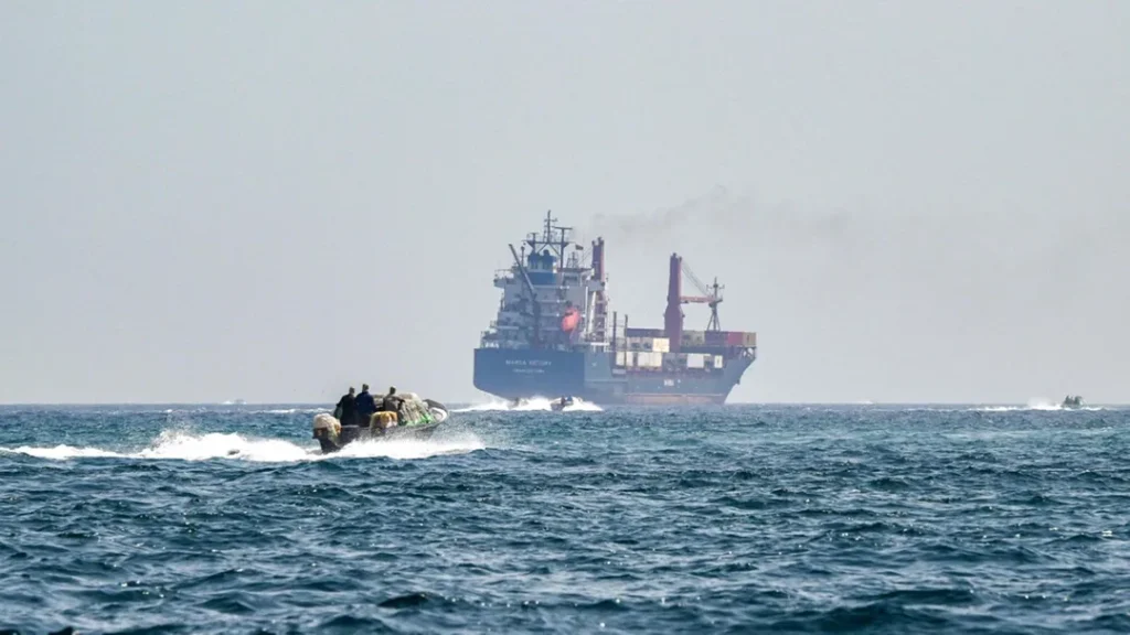 Tensions Rise as Iran Pushes New Shipping Framework in Strait of Hormuz