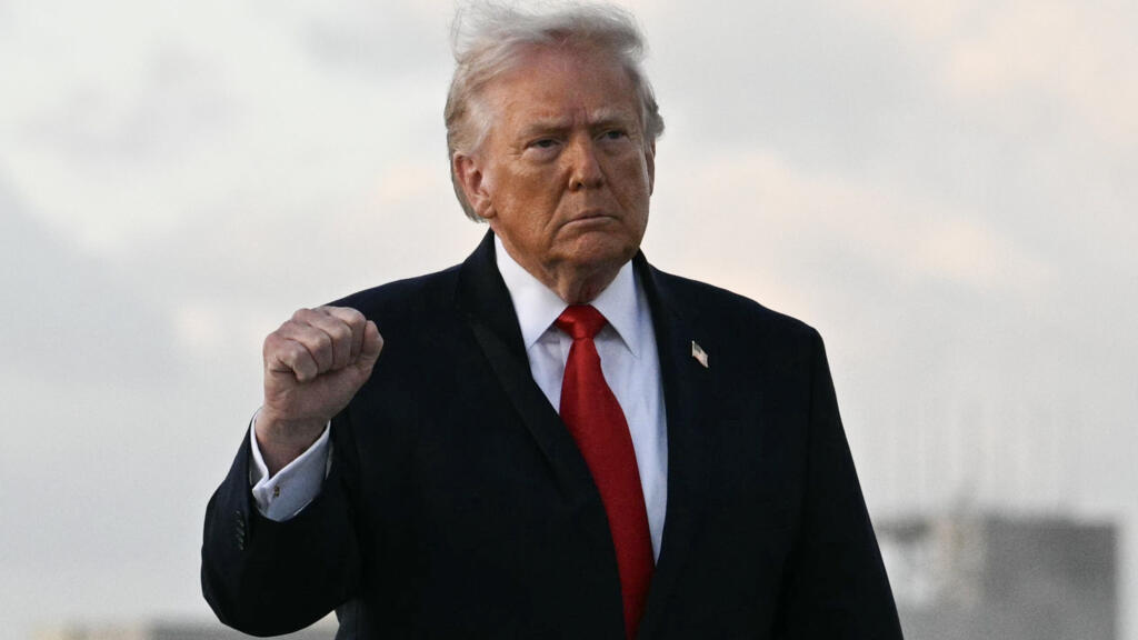 Trump says US will blockade strait of Hormuz after Iran peace talks fail